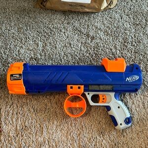 Nerf Dog - Tennis Ball Launcher